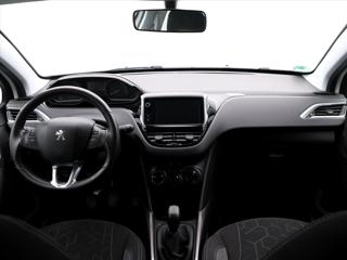 Peugeot 2008 1.2 PT 82k Active Pack 1.Maj SUV - Foto 19