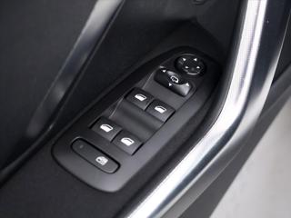 Peugeot 2008 1,2 PT 110k Automat CZ Tažné SUV - Foto 14