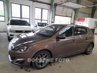 Peugeot 308 1.6 HDi hatchback