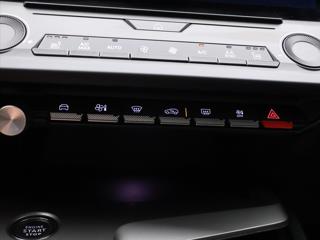 Peugeot 308 1,2 HYBRID ALLURE CZ Aut.klima hatchback - Foto 25