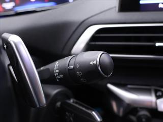 Peugeot 3008 1.2 PT 96kW Aut. Allure CZ SUV - Foto 20