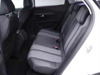 Peugeot 3008 1.2 PT 96kW Aut. Allure CZ SUV - Foto 14
