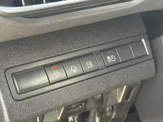 Peugeot 3008 1,6 PureTech 133kW Automat GT SUV - Foto 9