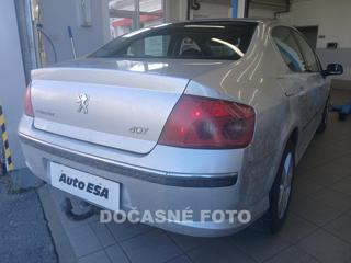 Peugeot 407 2.0 HDi sedan