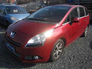 Peugeot 5008 1.6 e-HDi, 7 míst, automat, 2. maj. kombi