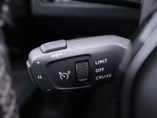 Peugeot 5008 1,5 HDI 96kW Allure 7-Míst DPH SUV - Foto 22