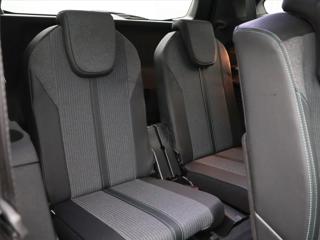 Peugeot 5008 1,2 PT 96kW Allure 7-Míst DPH SUV - Foto 15