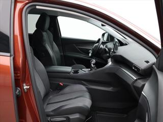 Peugeot 5008 1,2 PT 96kW Allure 7-Míst DPH SUV - Foto 12
