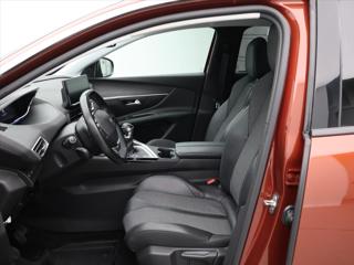 Peugeot 5008 1,2 PT 96kW Allure 7-Míst DPH SUV - Foto 11