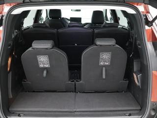 Peugeot 5008 1,2 PT 96kW Allure 7-Míst DPH SUV - Foto 10