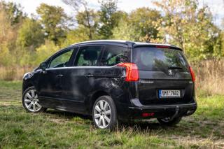 Peugeot 5008 2010, 1598 ccm, 115 kW, benzin SUV - Foto 7
