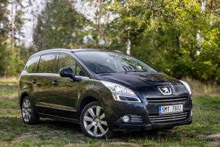 Peugeot 5008 2010, 1598 ccm, 115 kW, benzin SUV - Foto 3