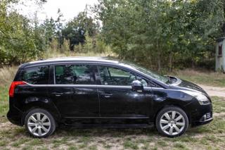 Peugeot 5008 2010, 1598 ccm, 115 kW, benzin SUV - Foto 4