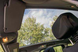 Peugeot 5008 2010, 1598 ccm, 115 kW, benzin SUV - Foto 22