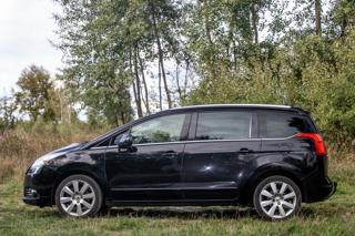 Peugeot 5008 2010, 1598 ccm, 115 kW, benzin SUV - Foto 8