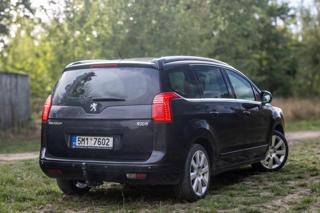 Peugeot 5008 2010, 1598 ccm, 115 kW, benzin SUV - Foto 5