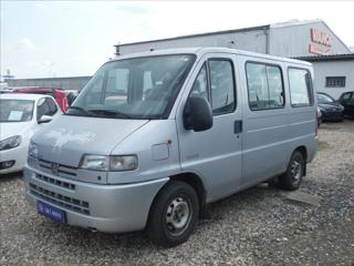Peugeot Boxer 2,4 D minibus