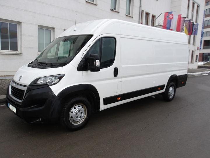 Vůz s VIN VF3YDCNFC12R39140