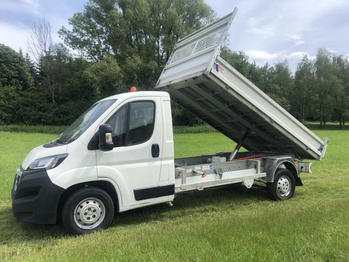 Vůz s VIN VF3YDBNAU12N35216