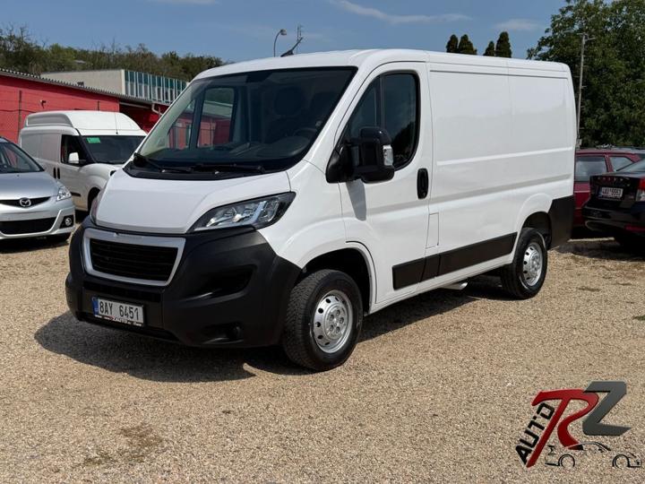 Vůz s VIN VF3YAANFA12T58595