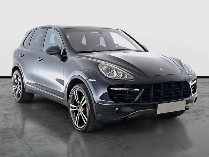 Porsche Cayenne - ilustrační obrázek