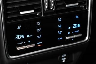 Porsche Cayenne 4.0 GTS Sport Chrono PDLS+ Pan SUV - Foto 19