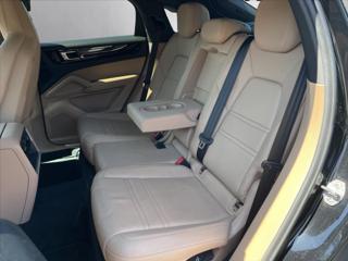 Porsche Cayenne 3,0 V6 Sport Chrono*Panorama Navi*Kamera*Kůže*21"*ČR! Servisní historie! DPH! SUV - Foto 32