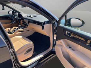Porsche Cayenne 3,0 V6 Sport Chrono*Panorama Navi*Kamera*Kůže*21"*ČR! Servisní historie! DPH! SUV - Foto 29