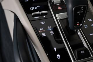 Porsche Cayenne E-Hybrid Platinum Edition/Bose/Vent. Sedadla SUV - Foto 15