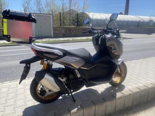 QJ Motor Ostatní ATR 125 skútr - Foto 12