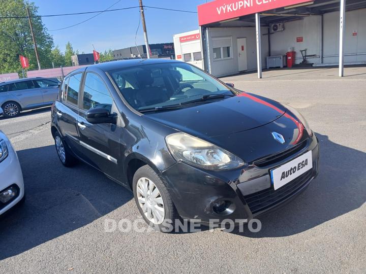 Renault Clio - ilustrační obrázek