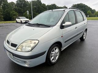 Renault Scénic 1,6 BENZÍN kombi