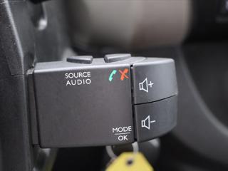 Renault Trafic 1,6 dCi Long 6-Míst Klima DPH kombi - Foto 18