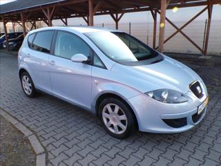 Seat Altea 2,0 TDI  TAŽNÉ ZAŘÍZENÍ kombi