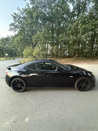 Subaru BRZ 2,0   147 kW automat 2013 kupé