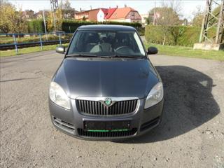 Škoda Fabia 1,4 16V serviska hatchback