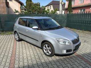 Škoda Fabia 1,6 16V Ambiente AUTOMAT hatchback