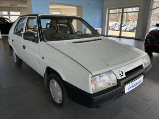Škoda Favorit 1,3   ČR,PŮVODNÍ RZ,96.000km hatchback