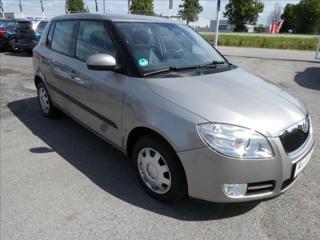 Škoda Fabia 1,4 16V 1.maj,auto klima,závěs hatchback