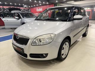 Škoda Fabia 1,4 i 16v  Ambiente hatchback