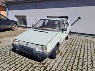 Škoda Favorit 1,3 ECO UHRAZENO 1.MAJITEL  135 hatchback