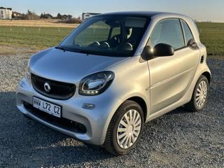 Smart Fortwo EQ Elektro 22kw NAVIGACE -DPH kupé