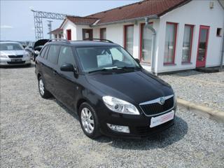 Škoda Fabia 1,2 TSI, aut. klima, servis, kombi