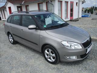 Škoda Fabia 1,2 TSI,digiklima,servis,tažné kombi