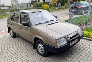 Škoda Favorit Prodám z roku 1989 sedan