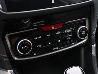 Subaru Forester 2,0 e-Boxer 110kW Comfort CZ SUV - Foto 29
