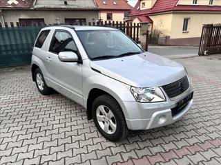 Suzuki Grand Vitara 1,6 VVT 4x4 TAŽNÉ hatchback