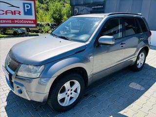 Suzuki Grand Vitara 1,9 DDIS 4x4  TAŽNÉ, NAVI, VÝHŘEV SUV