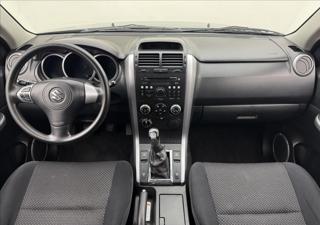 Suzuki Grand Vitara 1,9 4X4 TAŽNÉ CZ VELKÝ SERVIS SUV - Foto 7