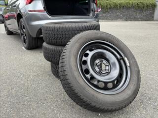 Škoda Kamiq 1,0 Monte Carlo ZÁRUKA PANORAMA hatchback - Foto 41
